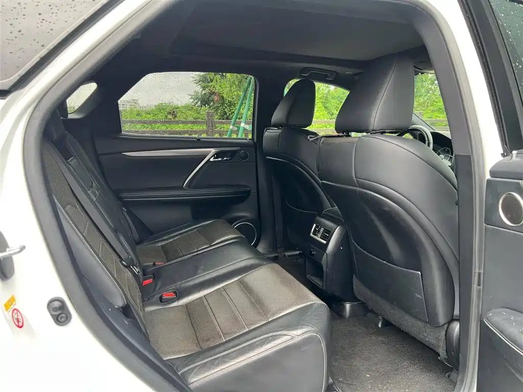 Lexus RX 2017 300 Mark Levinson F SPORT V