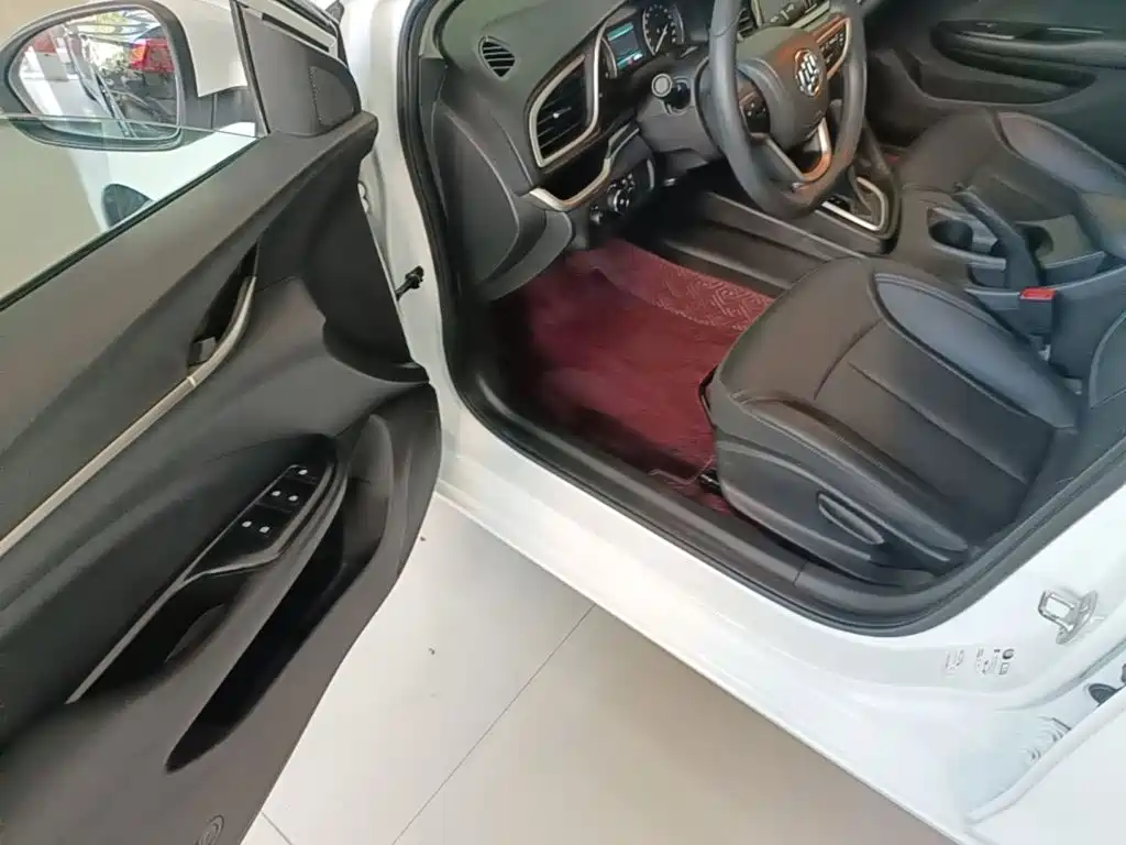 Buick Excelle — миниатюра 16