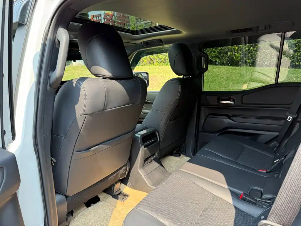 Toyota Prado — миниатюра 11