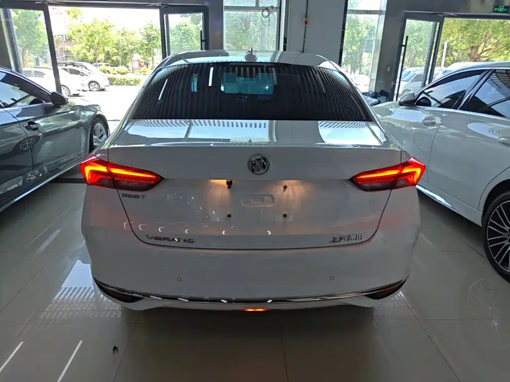 Buick Verano — миниатюра 6