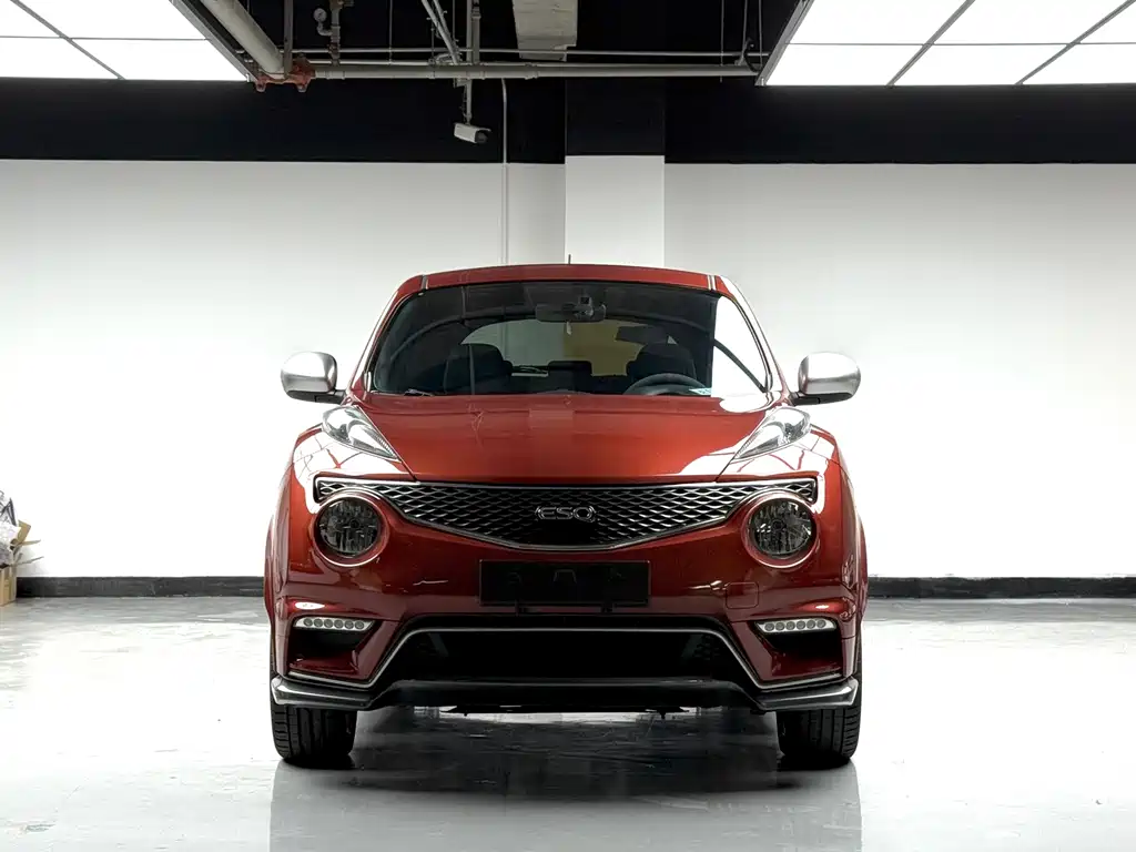 Infiniti ESQ — миниатюра 2