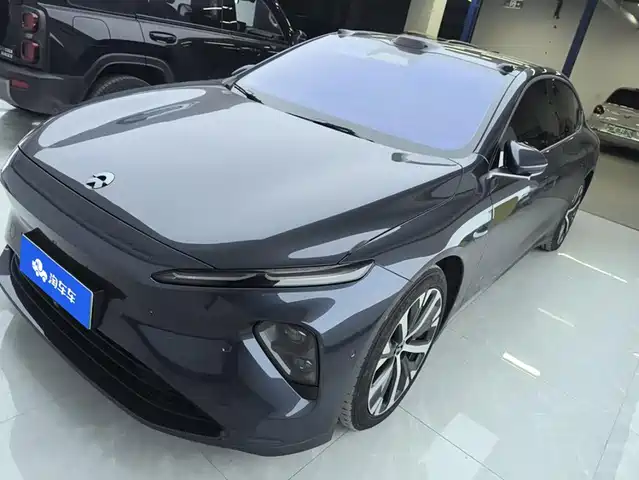 NIO ET7