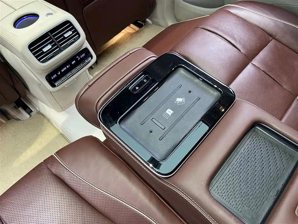 MERCEDES-BENZ MAYBACH GLS