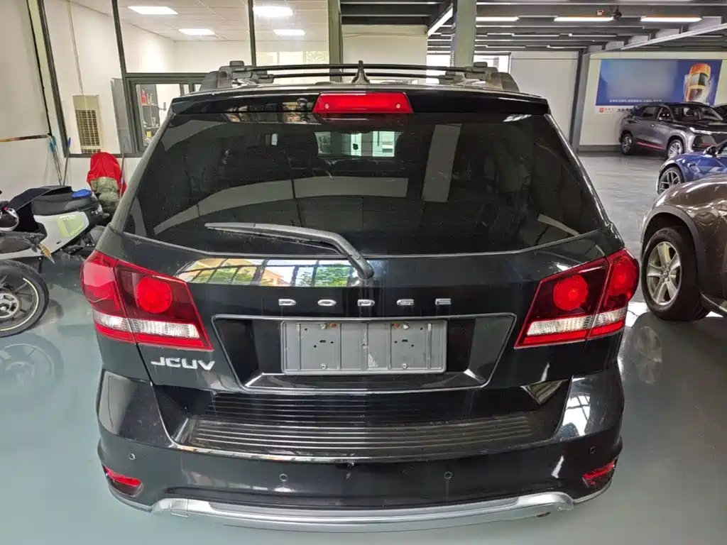 Dodge Journey — миниатюра 6