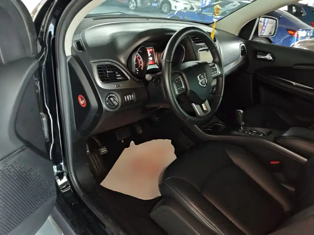 Dodge Journey — миниатюра 16