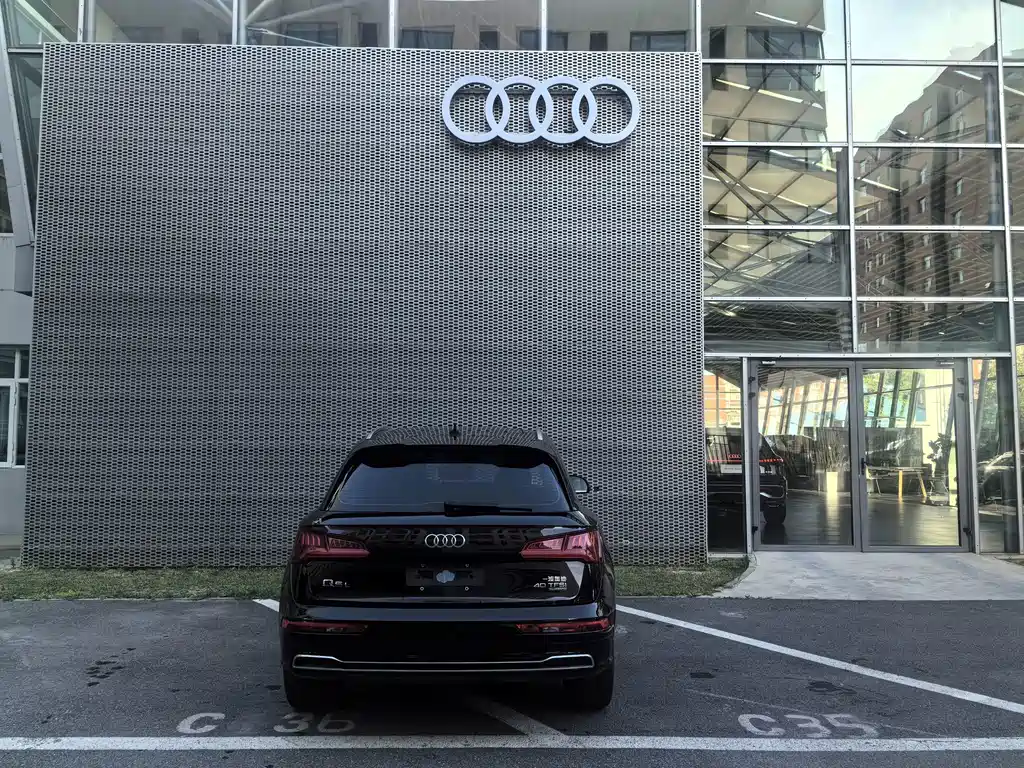 Audi Q5L — миниатюра 10