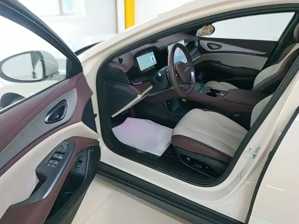 BYD Seal 07 DM-i — миниатюра 16