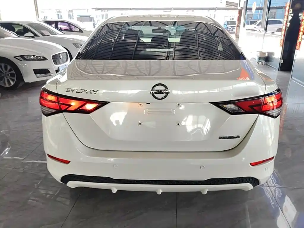 Nissan Sylphy — миниатюра 6
