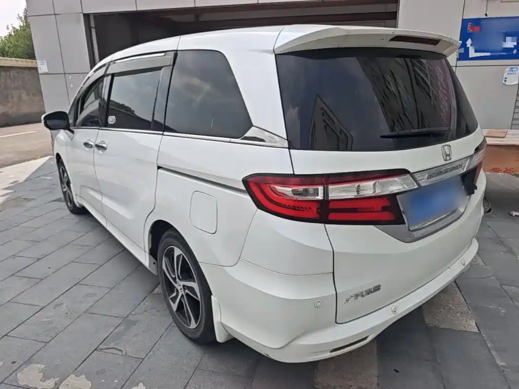 Honda Odyssey — миниатюра 5