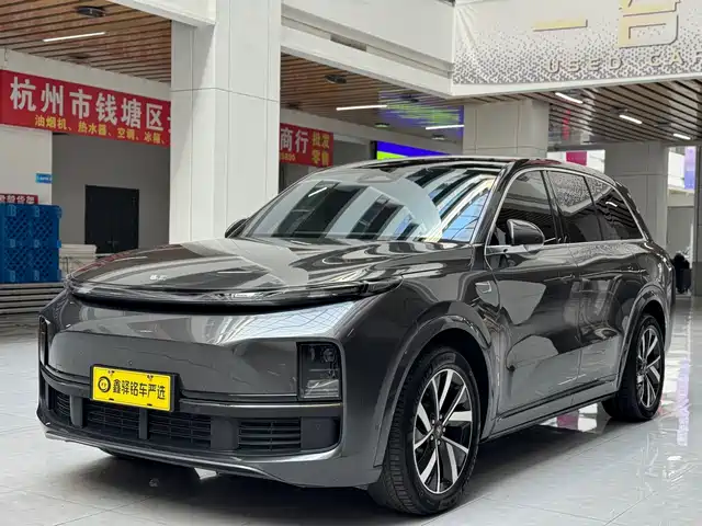 Li Auto IDEAL L8 2024