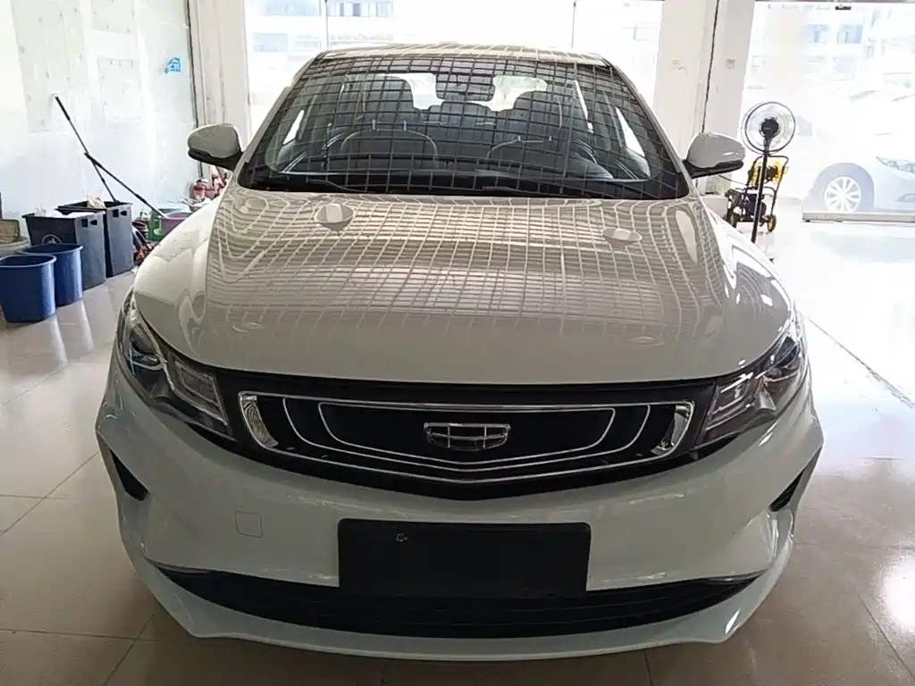 Geely Emgrand GL — миниатюра 3