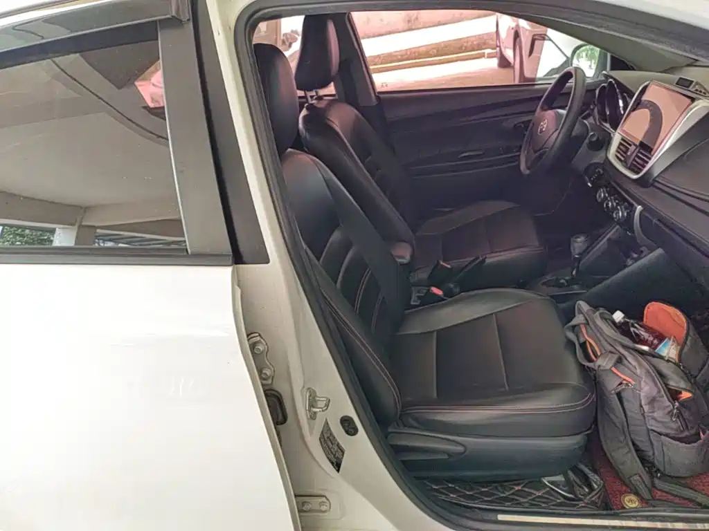 Toyota Yaris L — миниатюра 25