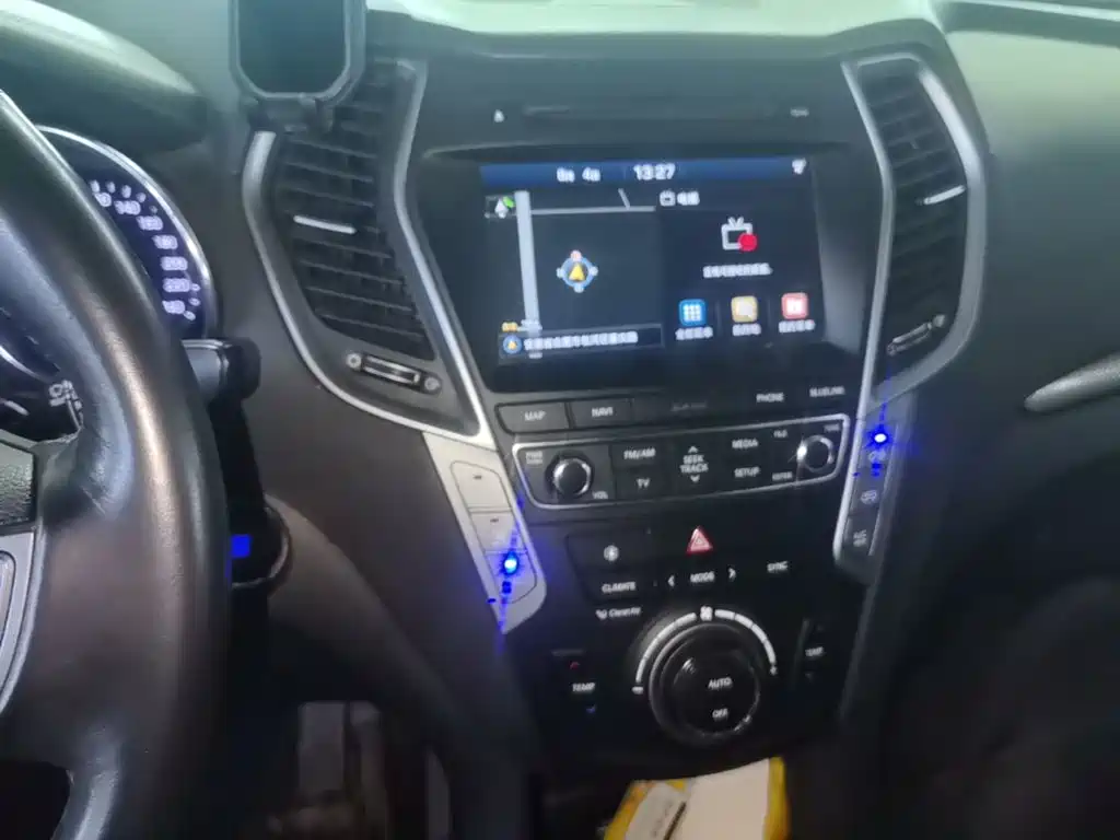 Hyundai Santa Fe — миниатюра 13