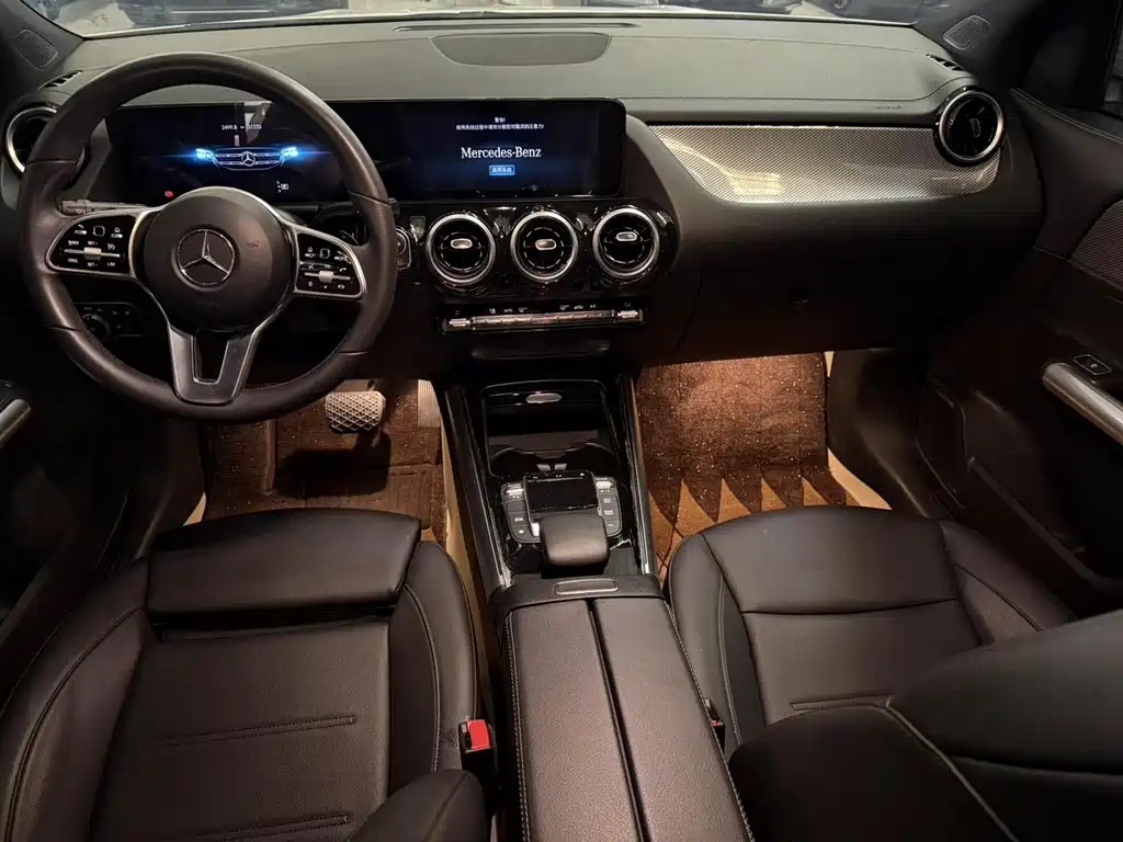 Mercedes-Benz GLA — миниатюра 12