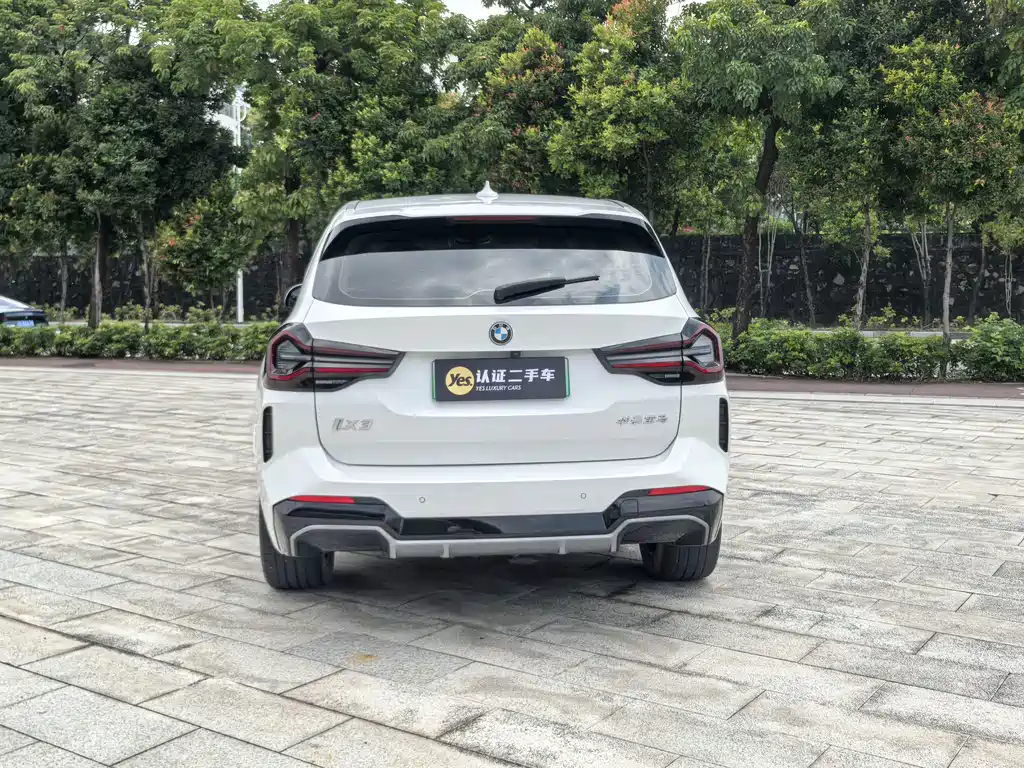 BMW iX3 — миниатюра 6