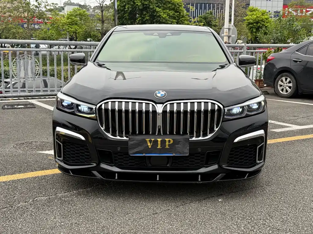 BMW 7 Series — миниатюра 2