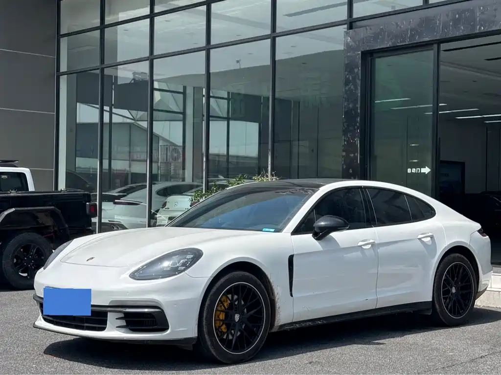 Porsche Panamera 2020