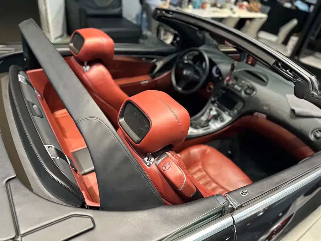 Mercedes-Benz SL-Class — миниатюра 9