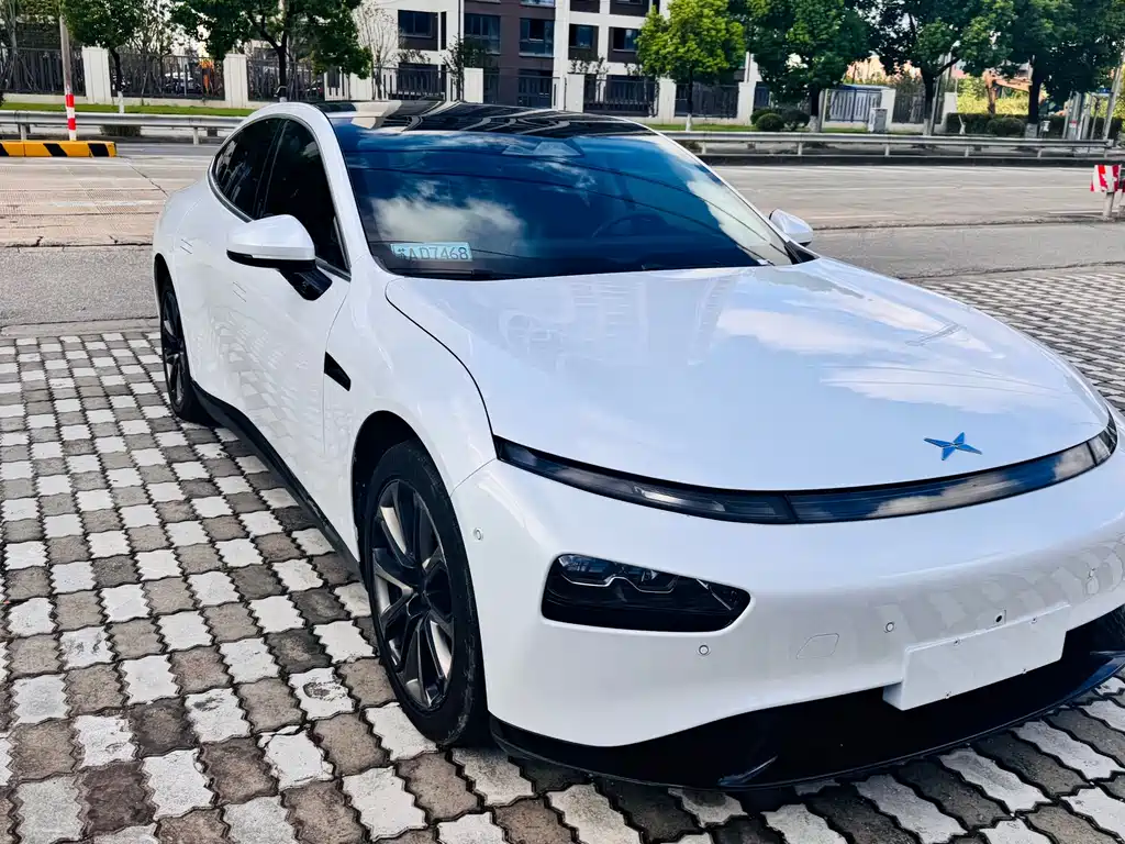 XPeng P7 — миниатюра 3
