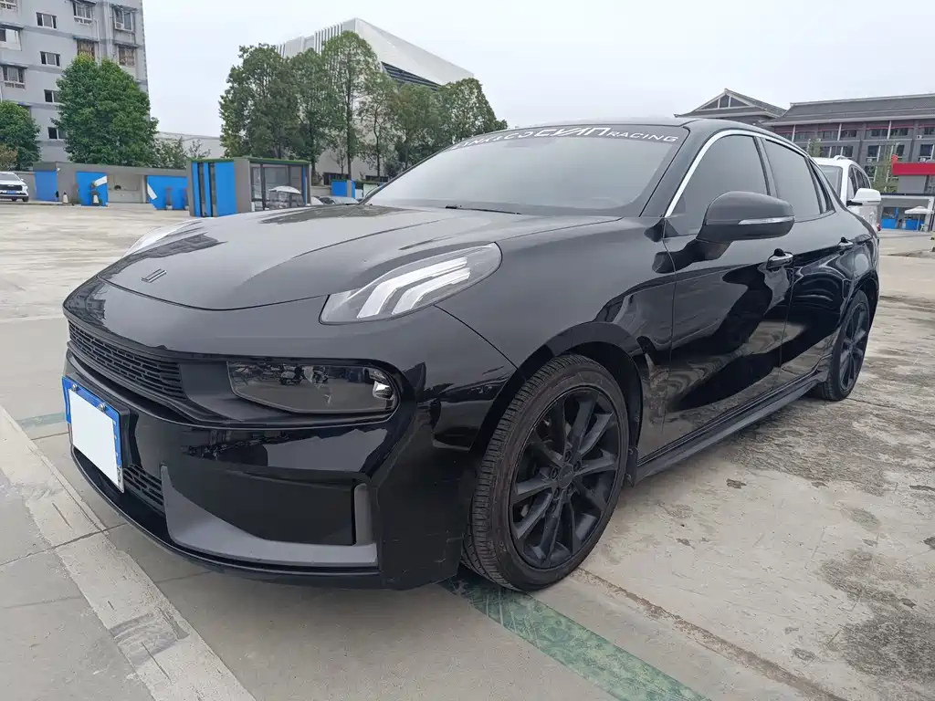 2018 Lynk & Co 03 - zdjęcie 1 z 15