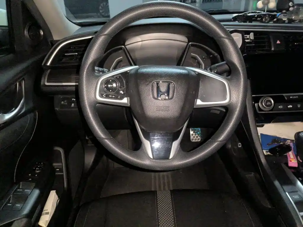 Honda Civic — миниатюра 7