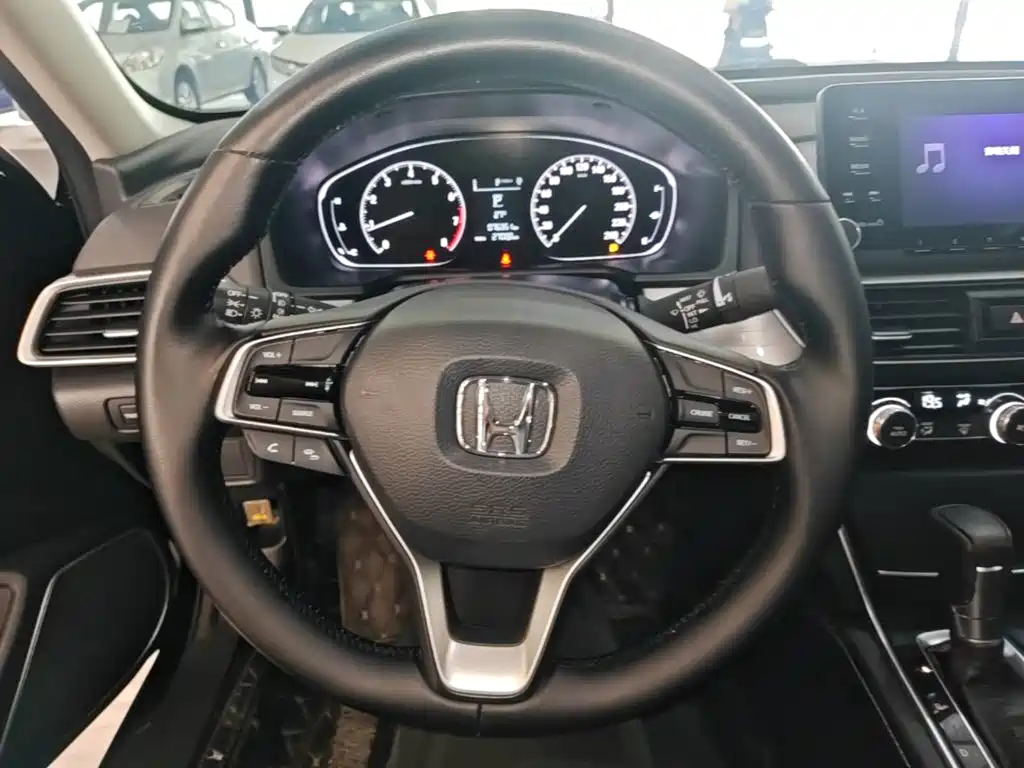 Honda Inspire — миниатюра 11