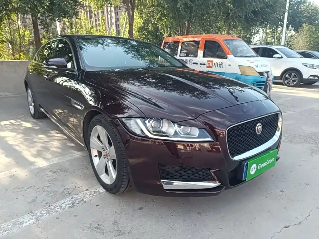 Jaguar XFL — миниатюра 4