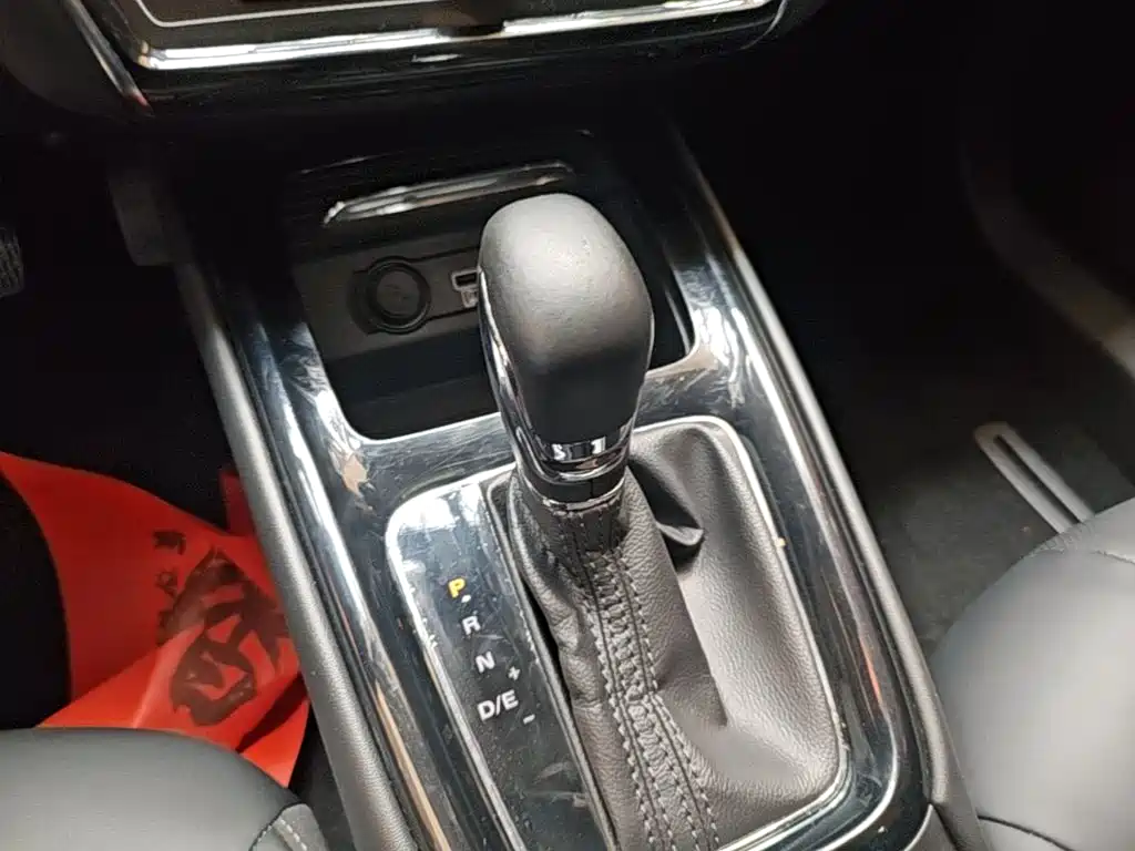 Roewe i5 — миниатюра 14