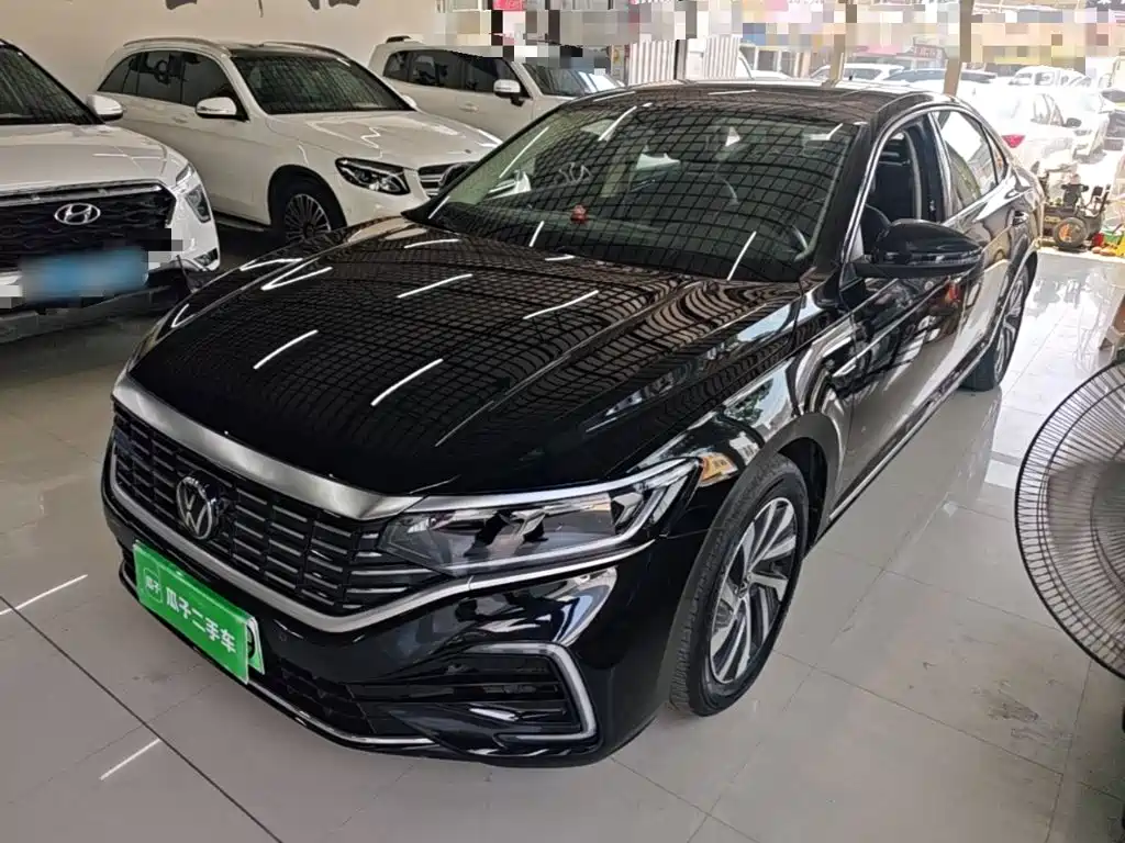 Volkswagen 帕萨特插电混动 — миниатюра 2
