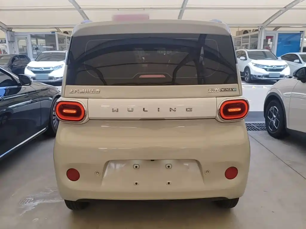 Wuling MINIEV — миниатюра 6