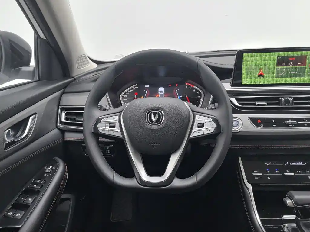 Changan CS75 — миниатюра 11