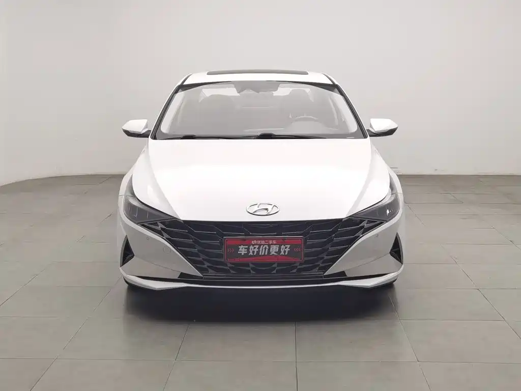 Hyundai Elantra — миниатюра 3
