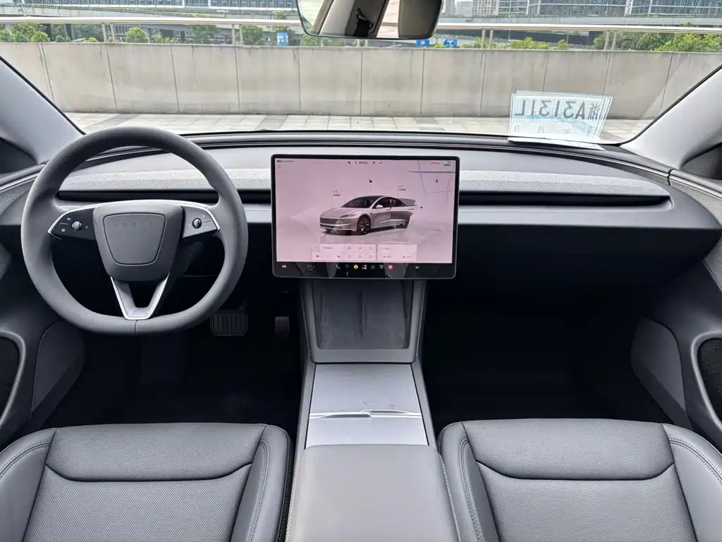 Tesla Model 3 — миниатюра 9