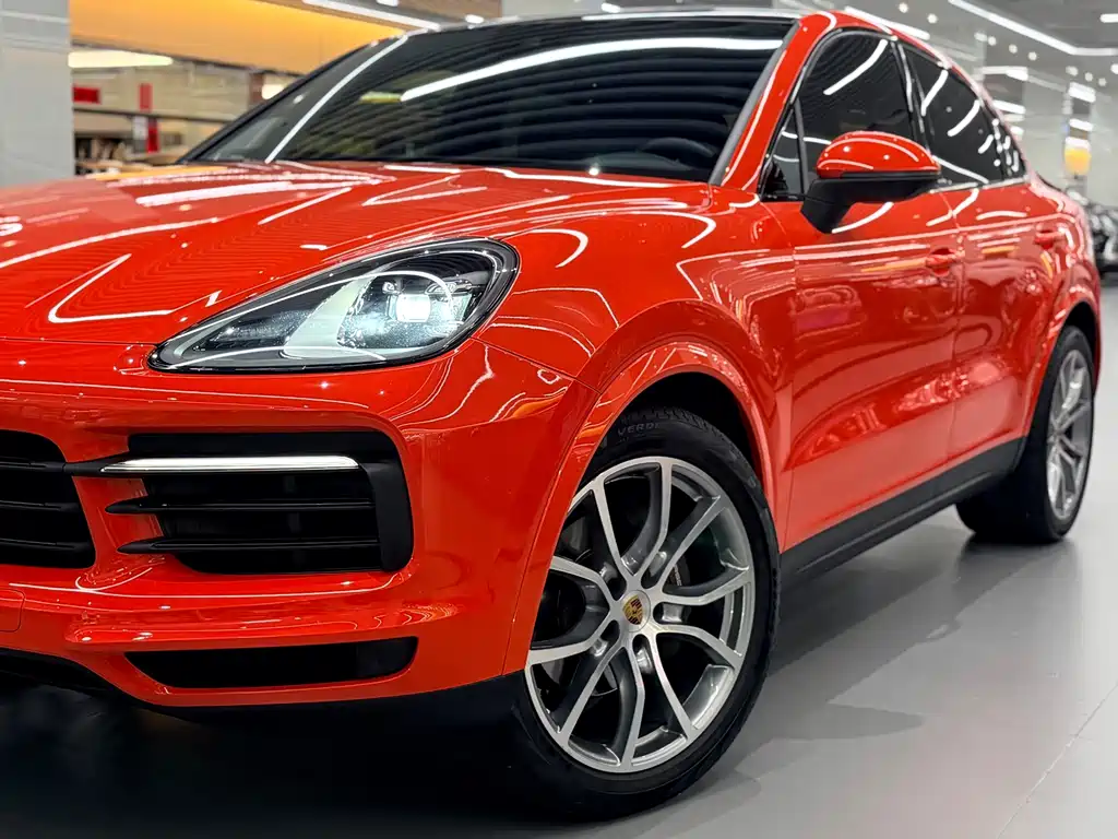 Porsche Cayenne — миниатюра 10