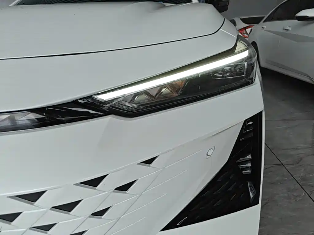 Changan UNI-V — миниатюра 24