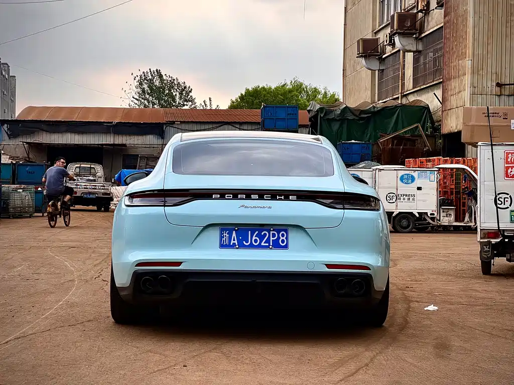 Porsche Panamera — миниатюра 5