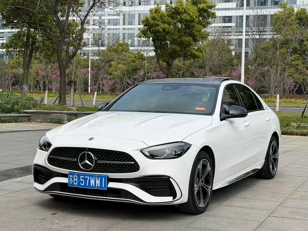 Mercedes-Benz C-Class 2022
