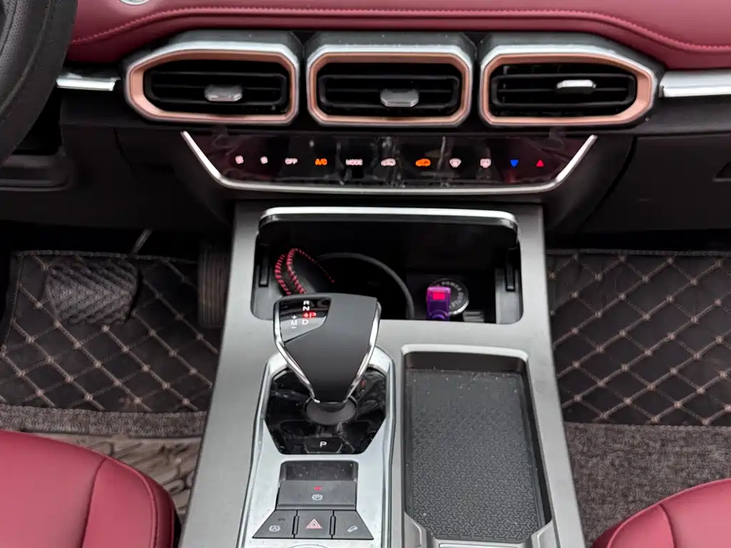JETOUR X70 PLUS 2026 1.5T DCT Elite 5 мест