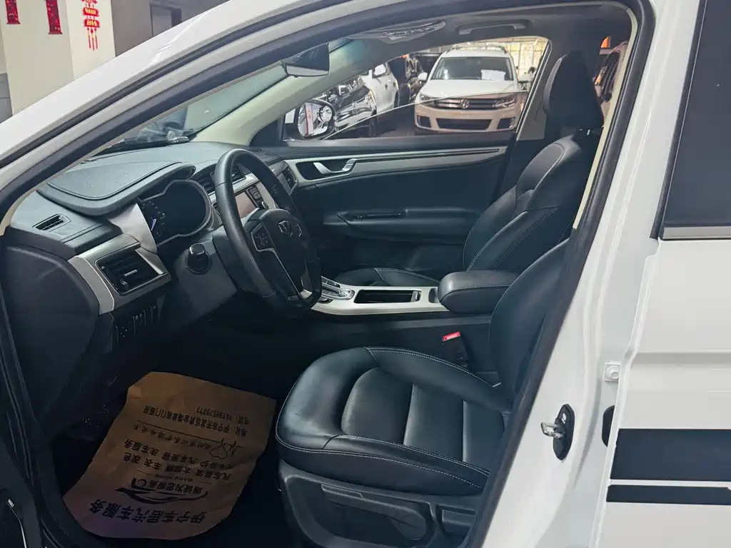 Geely Emgrand GL — миниатюра 8
