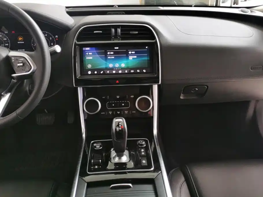 Jaguar XEL — миниатюра 13