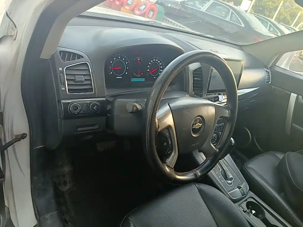 Chevrolet Captiva — миниатюра 10
