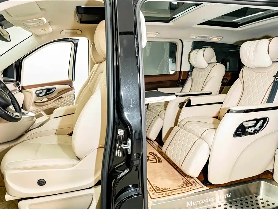 Mercedes-Benz V-Class — миниатюра 19