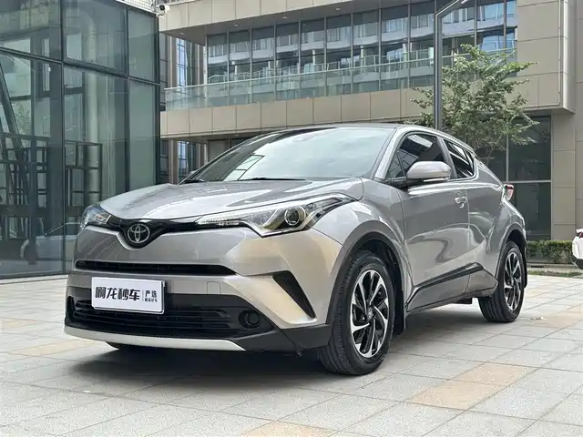 TOYOTA IZOA 2020