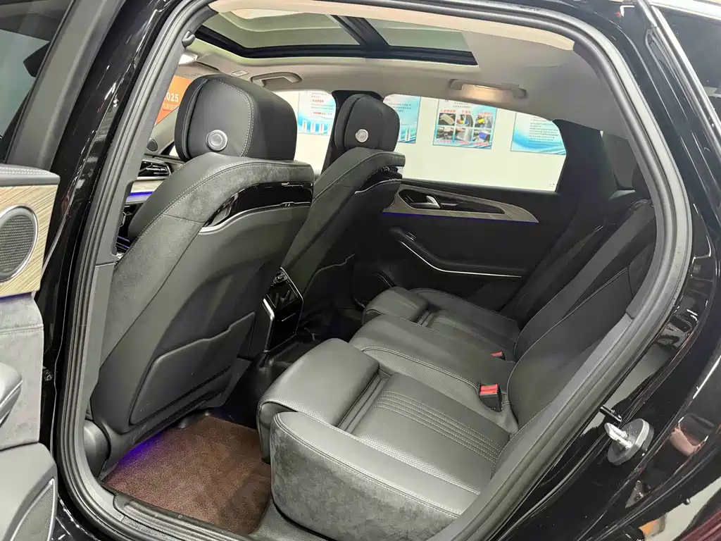Hongqi H9 2020 2.0T