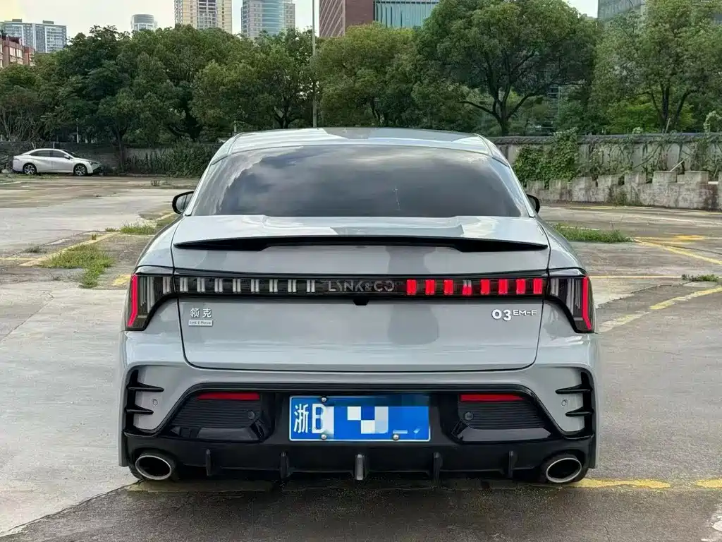Lynk & Co 03 — миниатюра 8