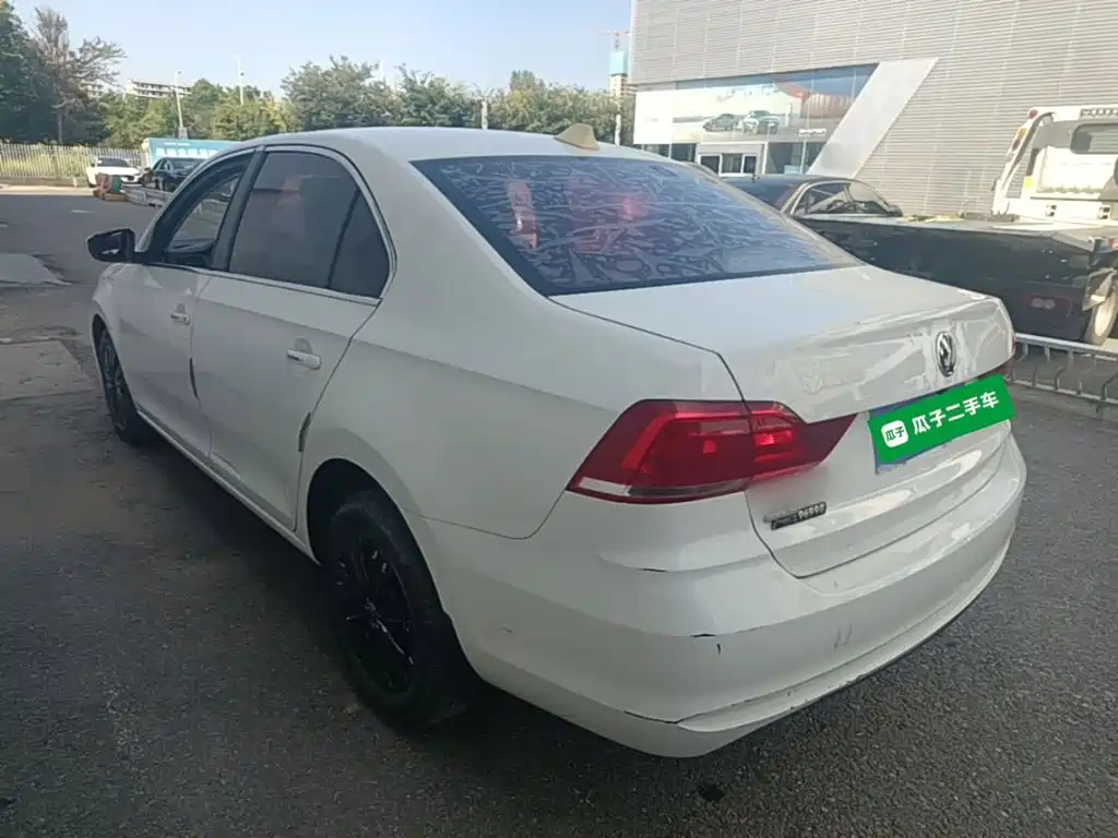 Volkswagen Santana — миниатюра 5
