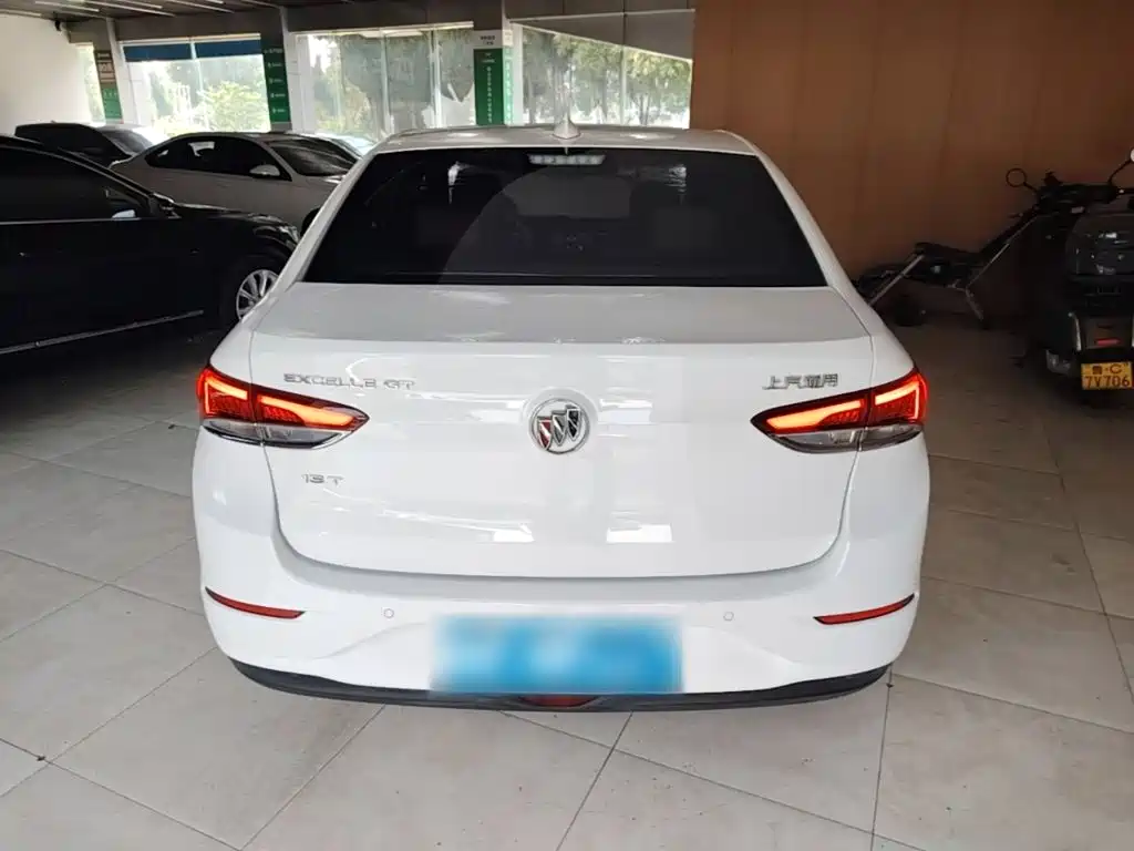 Buick Excelle — миниатюра 6
