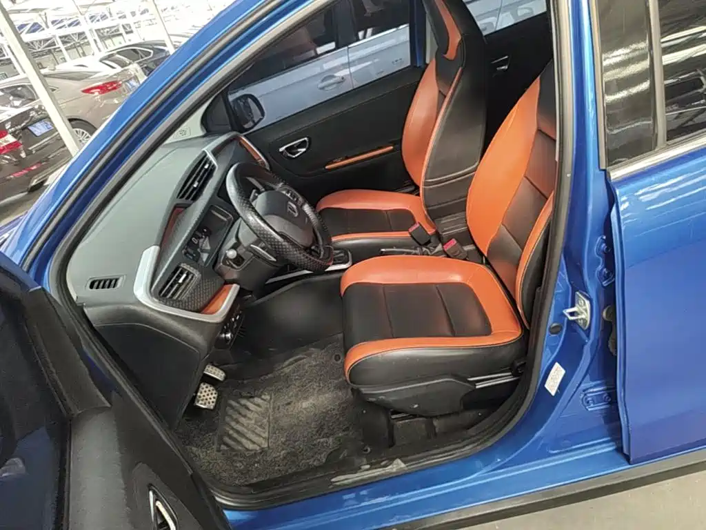 Geely Vision X1 — миниатюра 15
