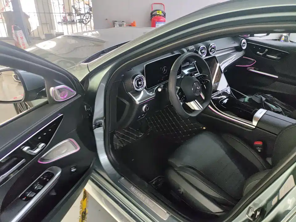 Mercedes-Benz C-Class — миниатюра 5