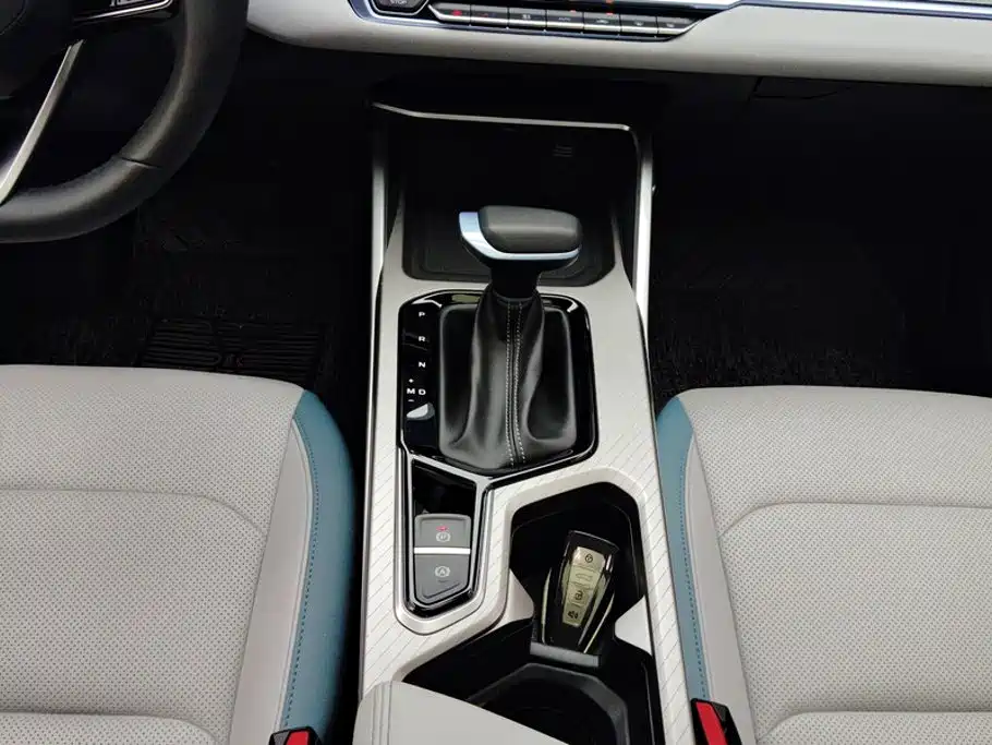 Geely Emgrand — миниатюра 16